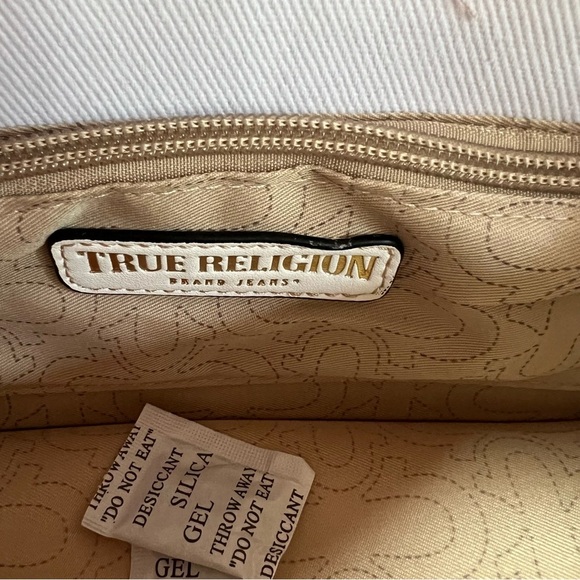 NWT True Religion Frayed Denim Flap Crossbody Bag White with Gold Hardware - Picture 5 of 10